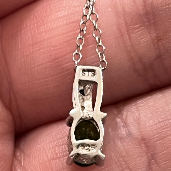 Chuck Clemency Emerald Sterling Silver 925 Pendant and Chain Necklace - Picture 6 of 7